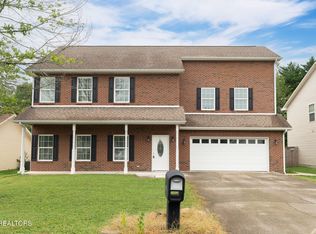 819 Dowry Ln, Knoxville, TN 37919