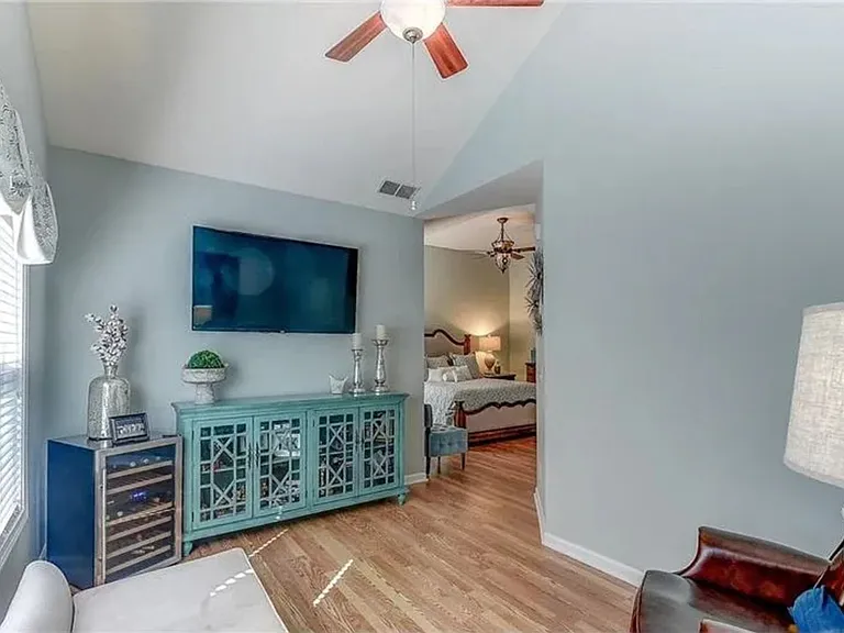 5080 Hastings Ter — Photo 10
