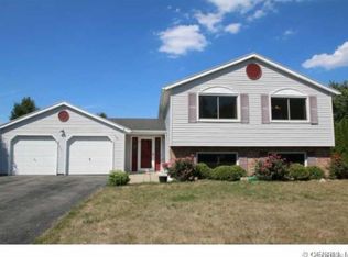 158 Raintree Ln, Hilton, NY 14468