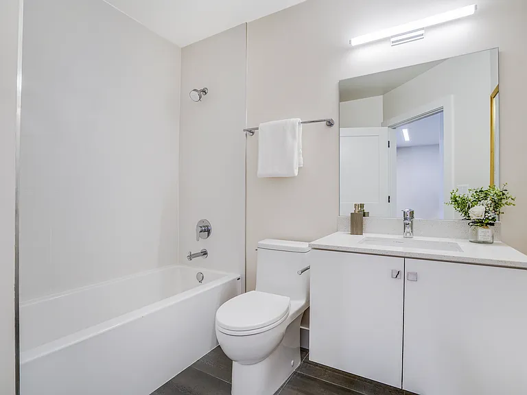 1117 Ocean Ave #309 — Photo 12