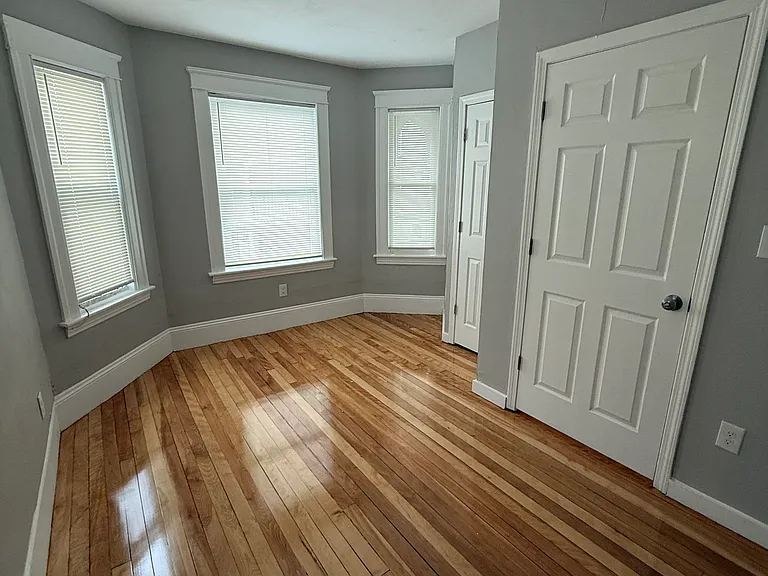 4 Irene St #2 — Photo 3