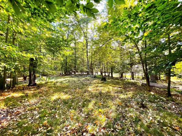 Wilderness Trl, Suamico, WI 54313