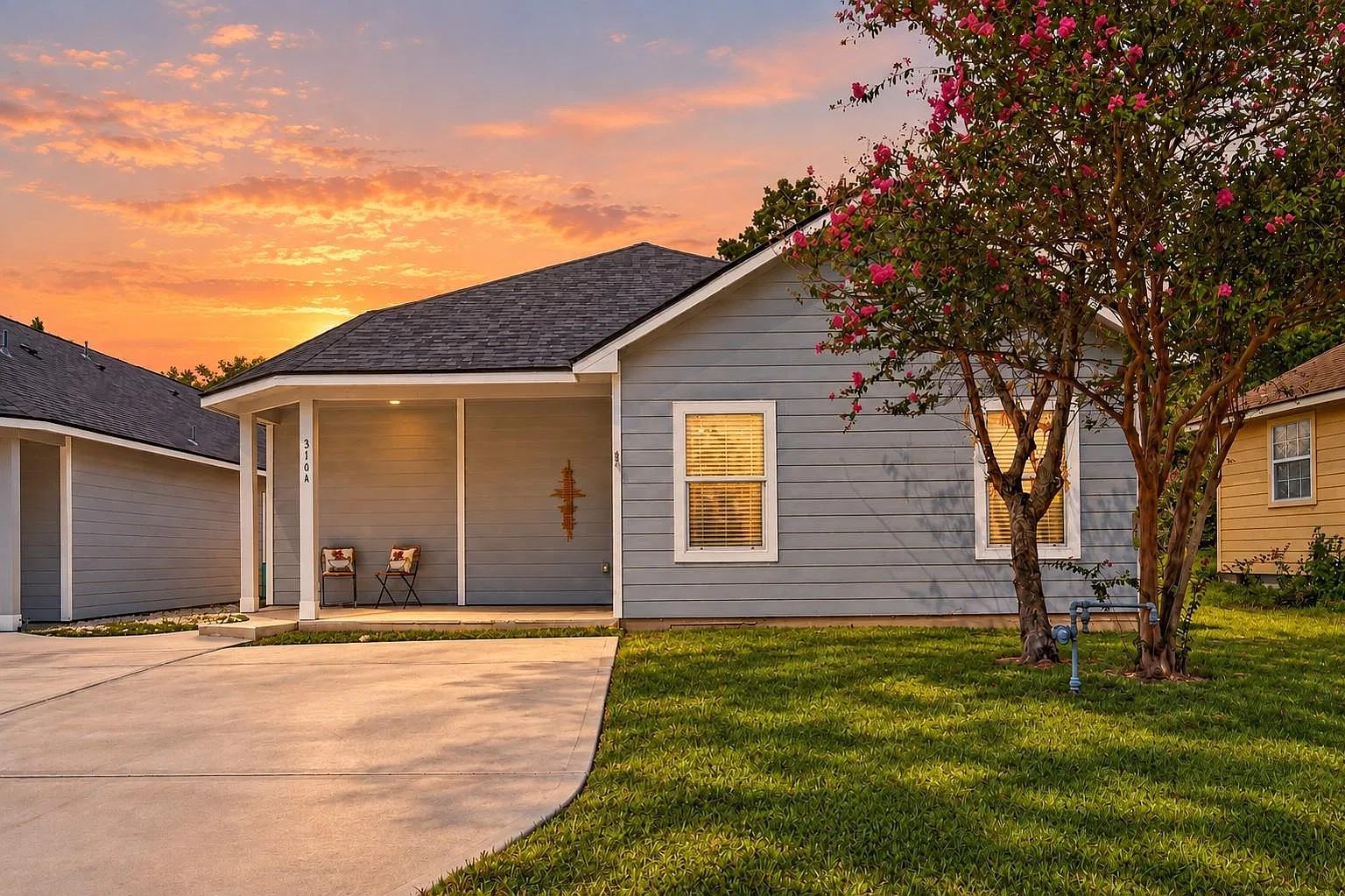 3 bed, 2.0 bath, 1358 sqft, $1,650 — Photo 1