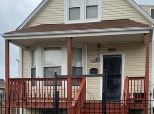10338 S Hoxie Ave, Chicago, IL 60617