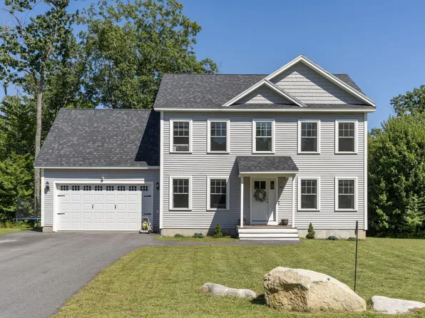 12 Day Farm Road, Hollis, ME 04042