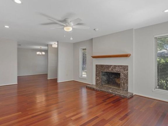 2nd image of 4826 Darla Dr
