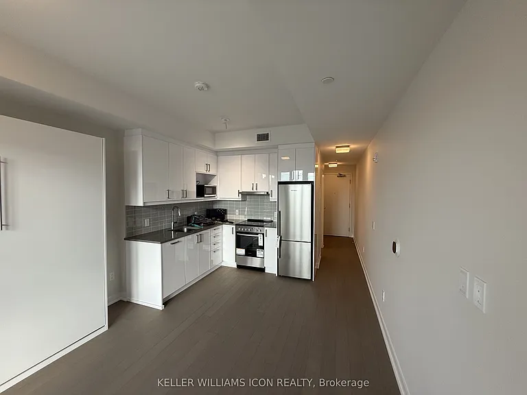360 Deschatelets Ave #203 — Photo 5