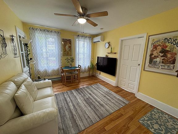 3rd image of 2 Esther St #2