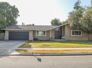 555 W Escalon Ave, Fresno, CA 93704
