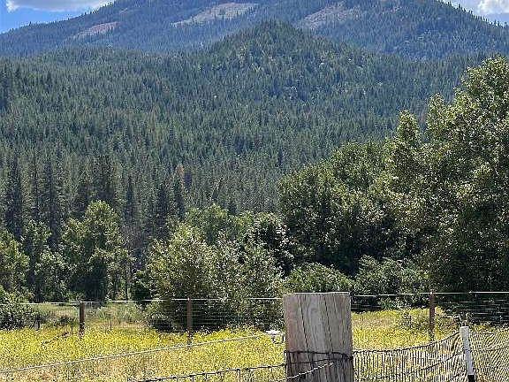 4th image of 9317 Scott River Rd