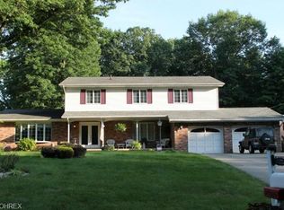 300 Maywood Dr, Akron, OH 44319