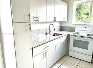 2121 SW 4th St, Miami, FL 33135