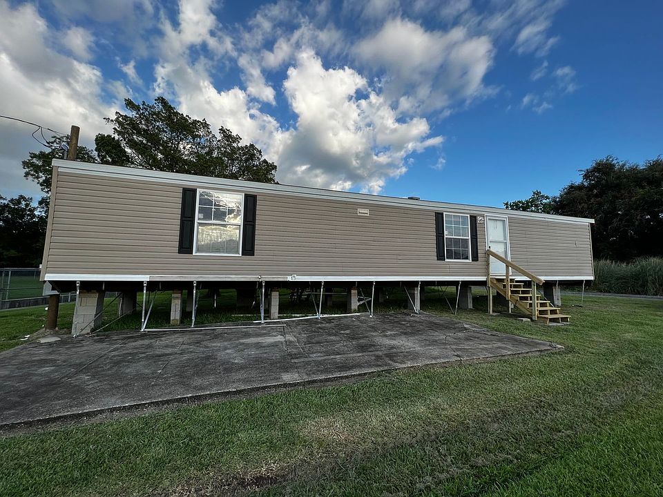 1st image of 202 N Domingue Ave Trlr C