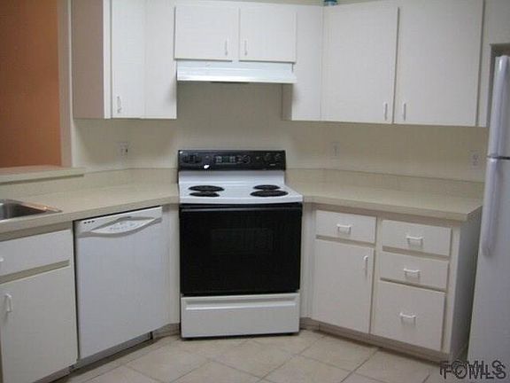 3rd image of 6 Buttonworth Dr #A