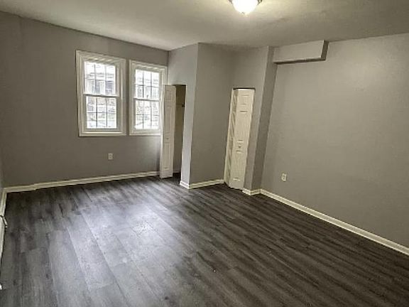 5th image of 37 Columbia Ave Floor 2