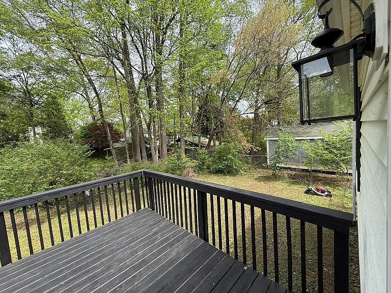 215 Walnut St — Photo 24