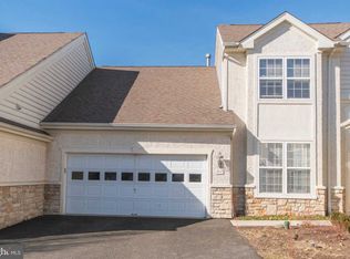 207 Canterbury Ct #37, Warrington, PA 18976