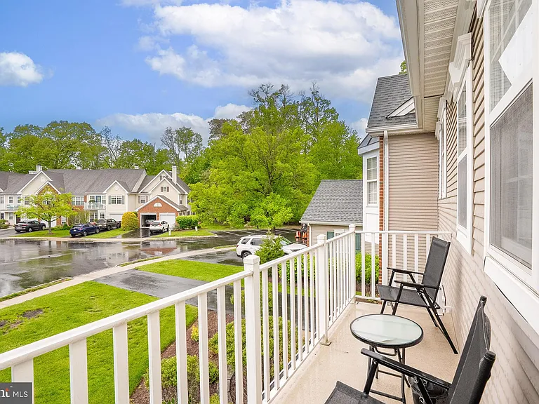 210 Kentshire Ct — Photo 18