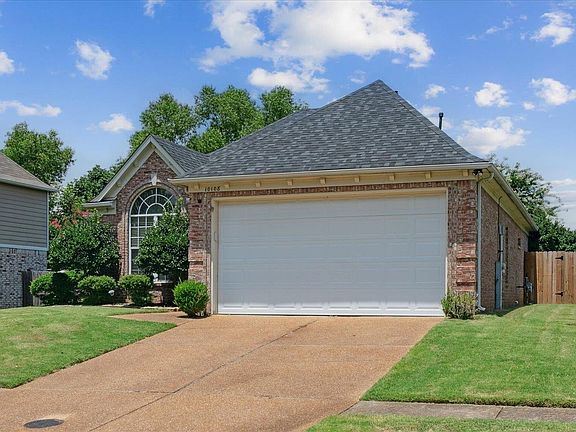 3rd image of 10108 Lynham Dr