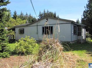 220 Gehrke Rd, Port Angeles, WA 98362