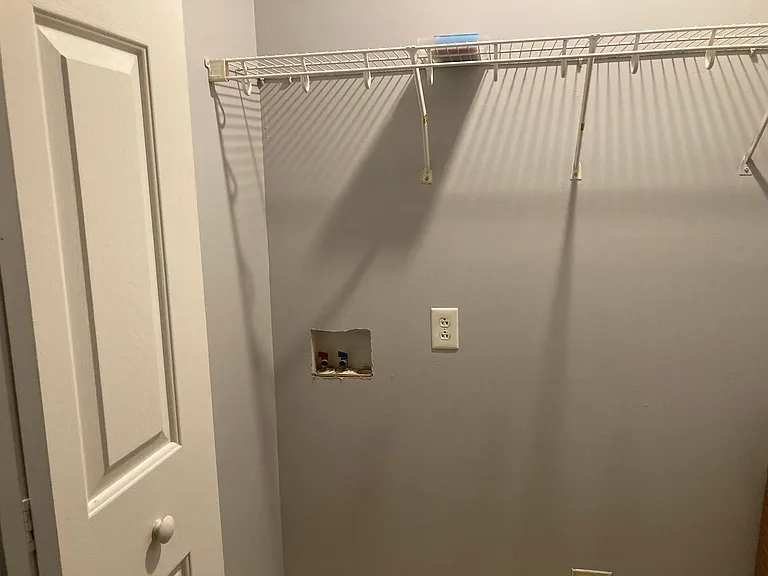 752 Cobbler Ln W — Photo 10