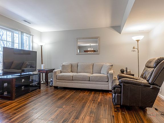 4th image of 26223 N Green St #3D