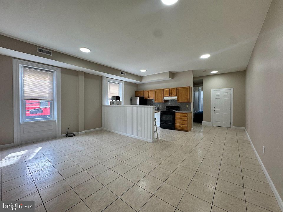 1st image of 1617 W Oxford St APT 2