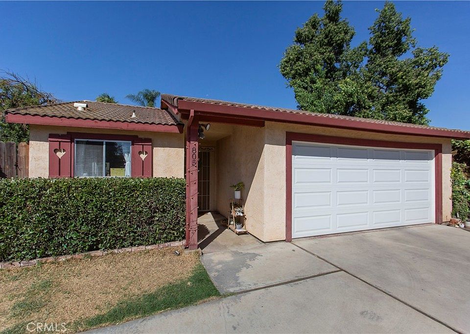 1st image of 805 Perlette Way