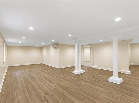 3rd image of 7709 Saint Charles Ave