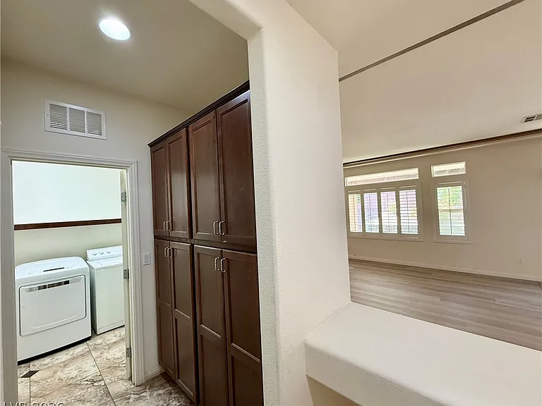 6459 Parrot Ridge Ct — Photo 13