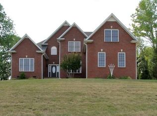 2072 Cobb Meadow Ln, Clarksville, TN 37043
