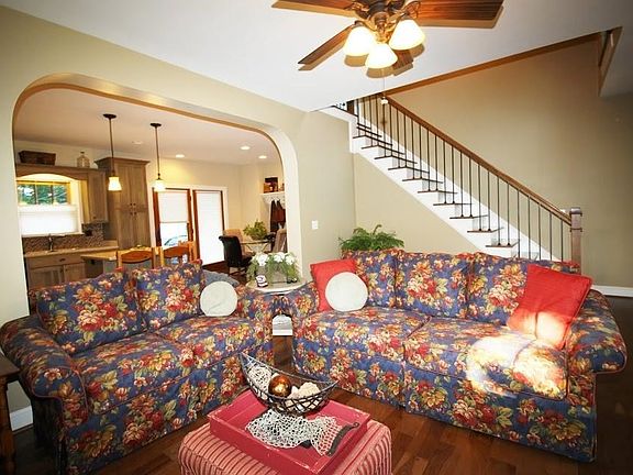 11 Living room