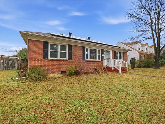 3rd image of 504 W Little Creek Rd