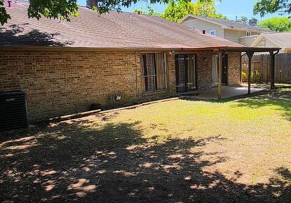 2nd image of 15122 Cedar Ridge Dr
