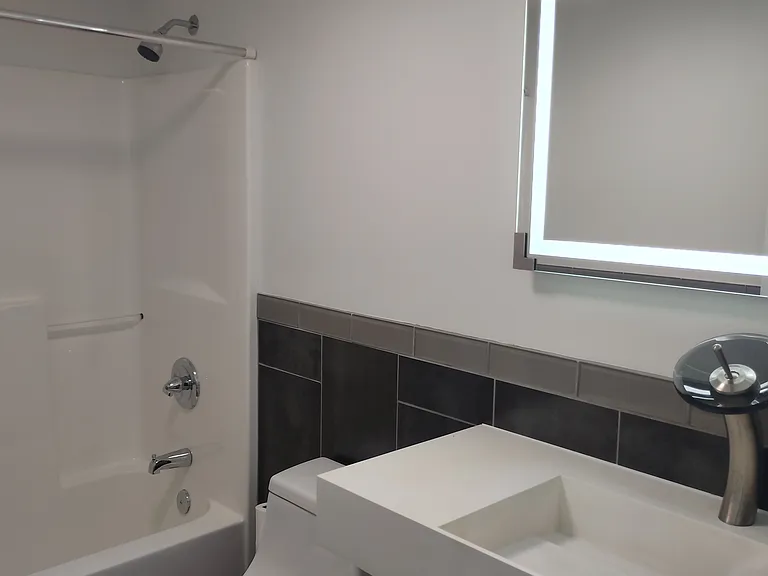 2745 Grinstead Dr #109 — Photo 9