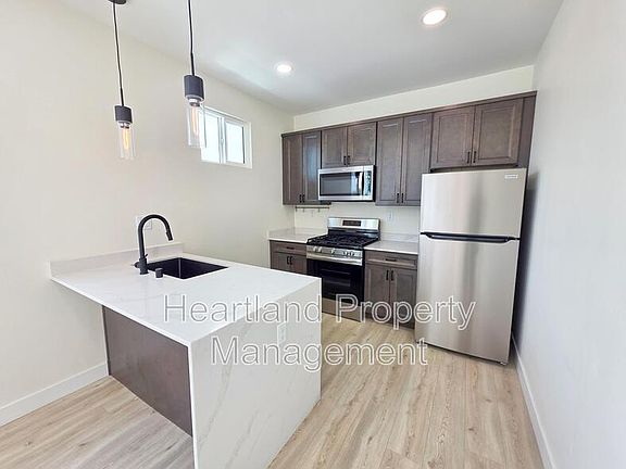 5th image of 3348 Lockwood Dr Unit 2