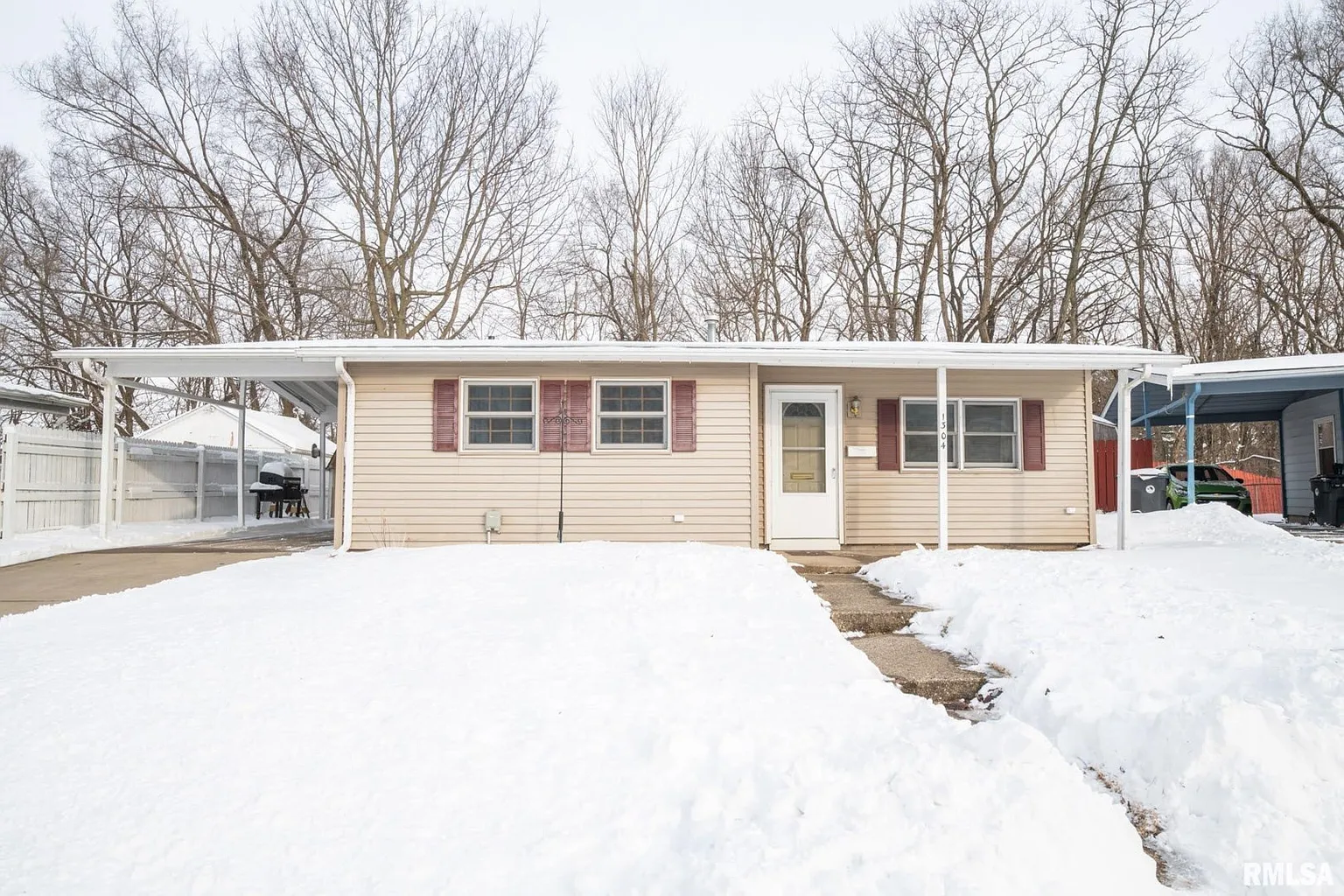1304 Fenley St photo 1