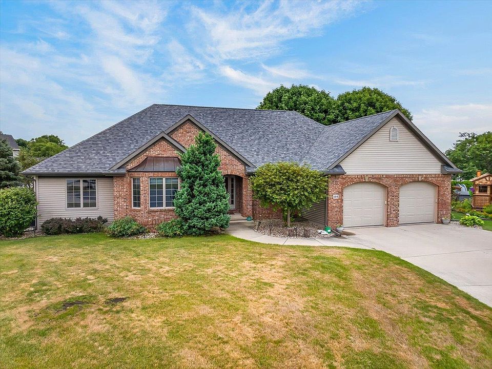 1st image of 100 Stonehaven Cir