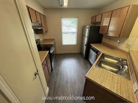 3rd image of 108 Aleron Ct