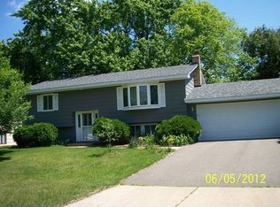 5610 Perry Ave N, Crystal, MN 55429