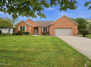 7932 Meadowview Ln, Waterville, OH 43566