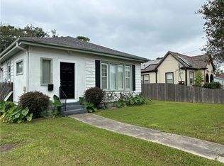 5100 Demontluzin St, New Orleans, LA 70122