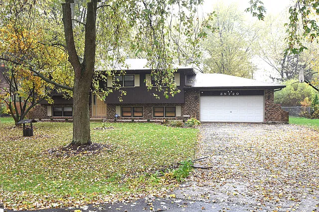 3N720 Locust Ave photo 1