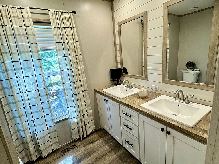 Guest bath