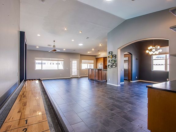 3rd image of 10808 Hollow Creek Ln