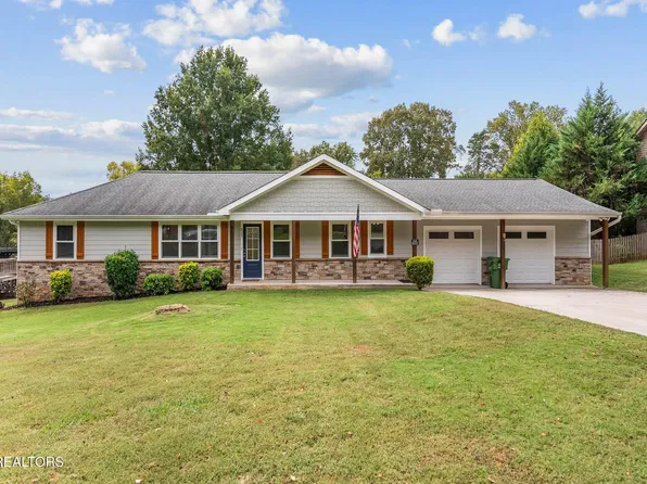 917 Huntington Farms Rd, Maryville, TN 37803