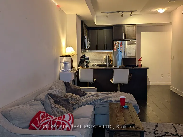 525 Adelaide St W #231 — Photo 11