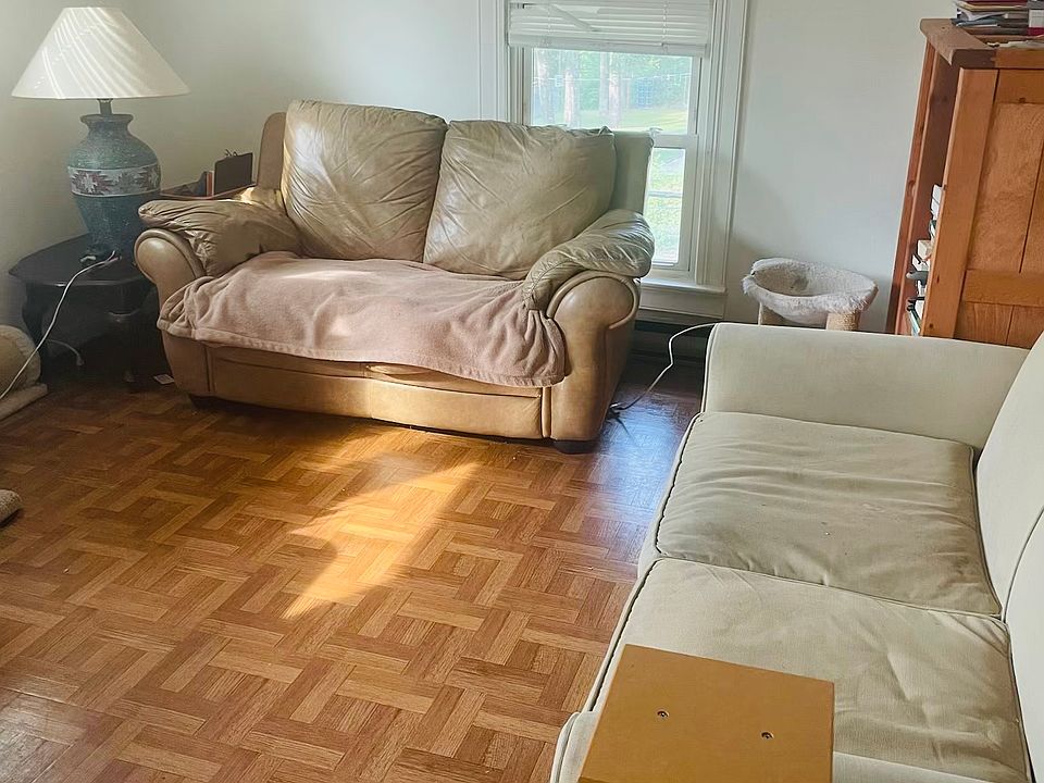 2nd image of 73 Longwood Lake Rd #B