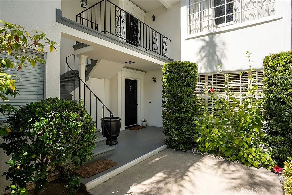 2 bed, 1494 sqft, $5,500 — Photo 2