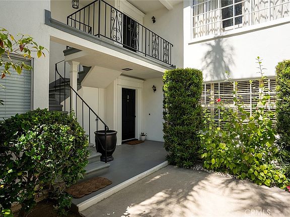 2nd image of 681 S Orange Grove Blvd APT 3